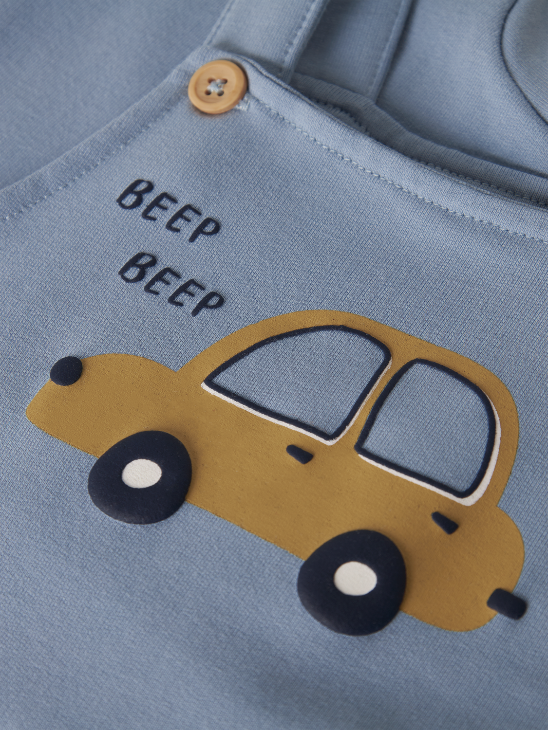 model_shot-front_full